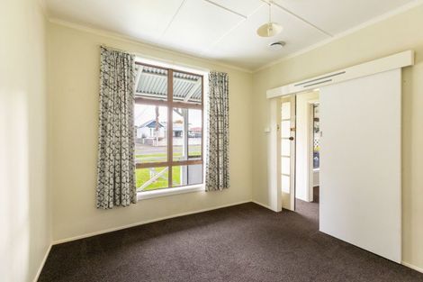 Photo of property in 12 Ormond Street, Woodville, 4920