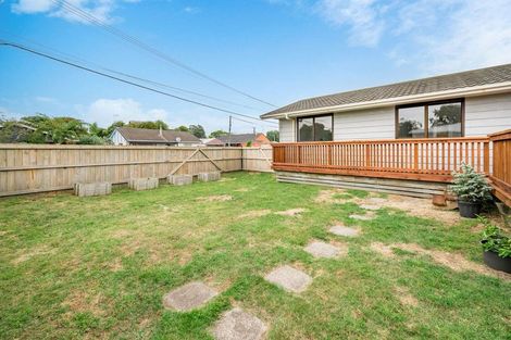 Photo of property in 3 Michael Road, Paraparaumu Beach, Paraparaumu, 5032