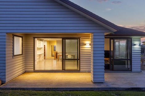 Photo of property in 81 Totara Views Drive, Silverdale, 0932