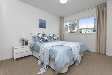 Photo of property in 154 Marine Parade, Mount Maunganui, 3116