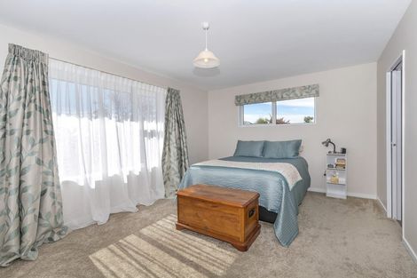 Photo of property in 35 Delph Street, Avonhead, Christchurch, 8042