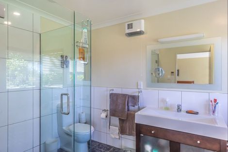 Photo of property in 40 Manakau Heights Drive, Manakau, Otaki, 5583