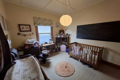 Photo of property in 50 Wallace Place, Westown, New Plymouth, 4310