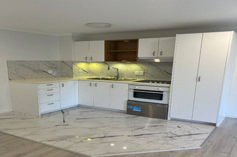 Photo of property in 24/8 Carolina Place, Albany, Auckland, 0632