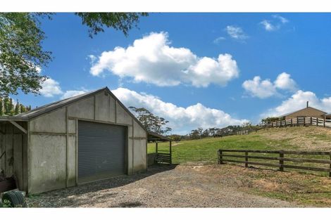 Photo of property in 11 Pineview Lane, Helensville, 0875