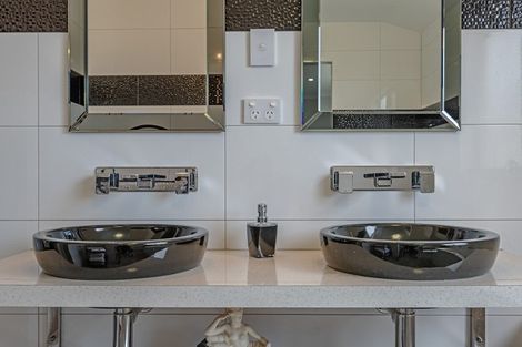 Photo of property in 28 Thomas Place, Foxton Beach, Foxton, 4815