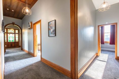 Photo of property in 16 Ross Street, Woodville, 4920