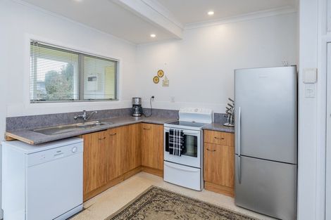 Photo of property in 12 Highbury Drive, Levin, 5510
