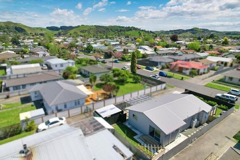 Photo of property in 23 Hinton Road, Taradale, Napier, 4112