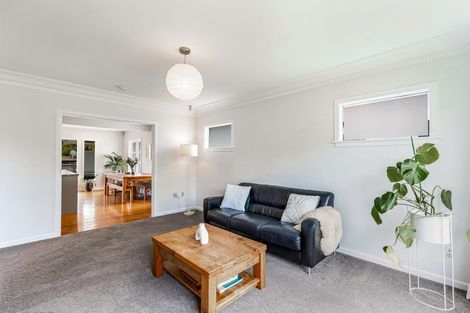 Photo of property in 51 Matipo Road, Te Atatu Peninsula, Auckland, 0610
