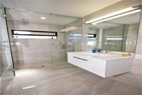 Photo of property in 11 Krissell Place, Acacia Bay, Taupo, 3330