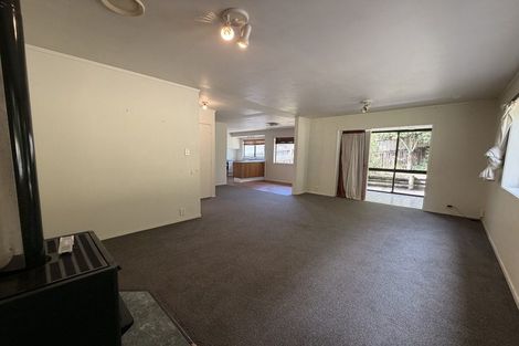 Photo of property in 2/35 Palliser Lane, Browns Bay, Auckland, 0630
