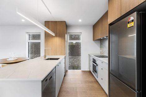 Photo of property in 3/92 Holly Road, St Albans, Christchurch, 8014