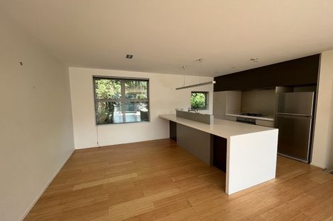 Photo of property in 21 Saddleback Grove, Karori, Wellington, 6012