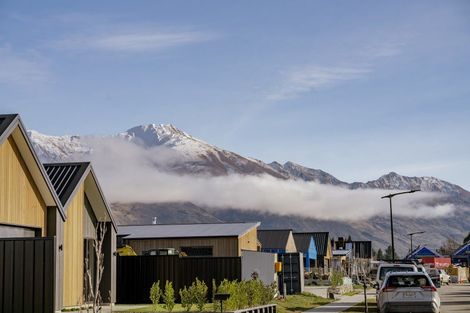 Photo of property in 1 Mason Street, Wanaka, 9305