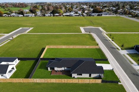Photo of property in 18 Tiroake Street, Ruakura, Hamilton, 3214