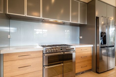 Photo of property in 31 Oakway Drive, Schnapper Rock, Auckland, 0632