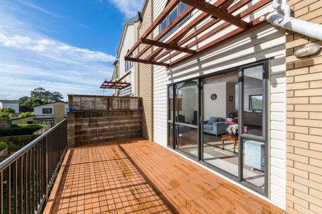 Photo of property in St Claire Village, 5/172 Mcleod Road, Te Atatu South, Auckland, 0610