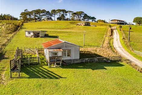 Photo of property in 100 Forestry Road, Riverhead, 0892