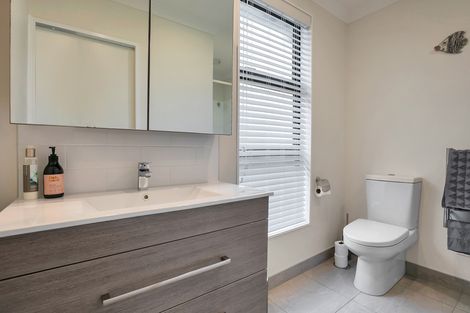 Photo of property in 136 Hobsonville Road, Hobsonville, Auckland, 0618