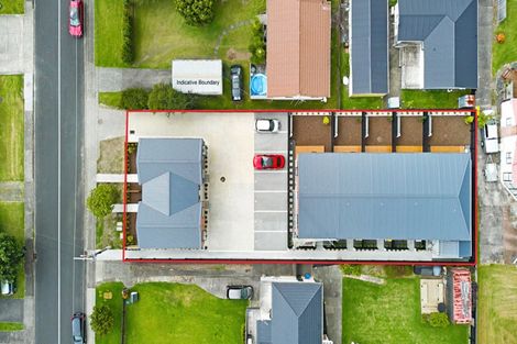 Photo of property in 1/17 Rewarewa Road, Te Atatu Peninsula, Auckland, 0610
