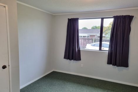 Photo of property in 2/87 Manuroa Road, Takanini, 2112