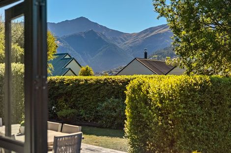 Photo of property in 65 Oregon Drive, Kelvin Heights, Queenstown, 9300