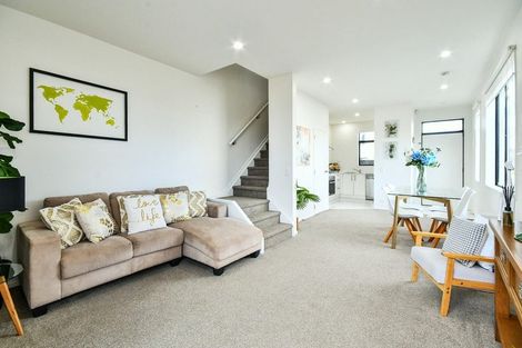 Photo of property in 23 Alliance Lane, Papakura, 2110