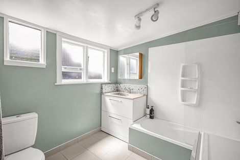 Photo of property in 130 Matsons Avenue, Papanui, Christchurch, 8053