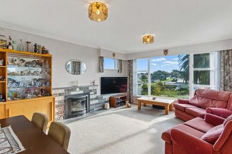 Photo of property in 52 Kiwi Road, Raumati Beach, Paraparaumu, 5032