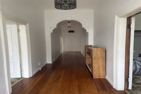 Photo of property in 19 Myrtle Crescent, Mount Cook, Wellington, 6021