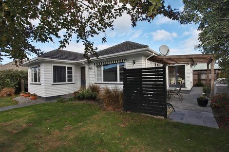 Photo of property in 10 Dinton Street, Russley, Christchurch, 8042