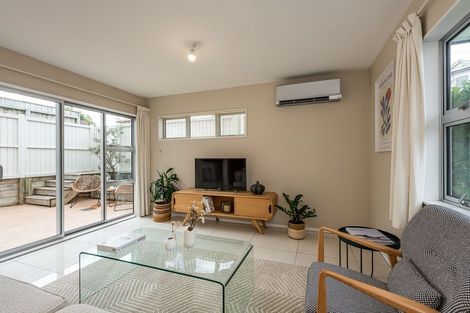 Photo of property in 16 Tapiri Street, Hataitai, Wellington, 6021