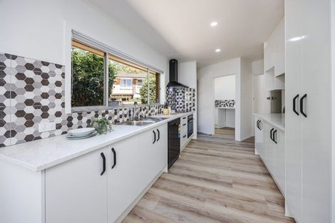 Photo of property in 3 Halcyon Place, Papatoetoe, Auckland, 2025