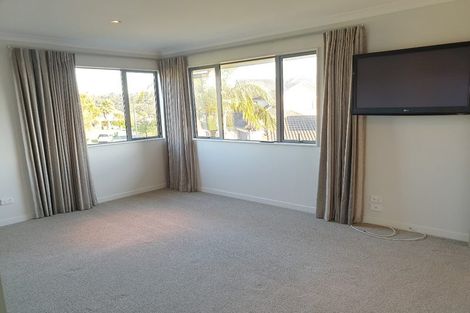 Photo of property in 5 Kelmore Place, Schnapper Rock, Auckland, 0632