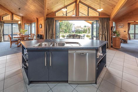 Photo of property in 92 Fox Road, Springvale, Whanganui, 4501