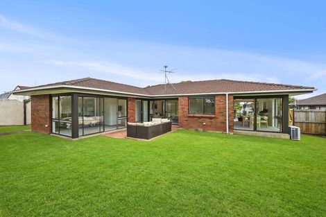 Photo of property in 178 Prince Regent Drive, Farm Cove, Auckland, 2012