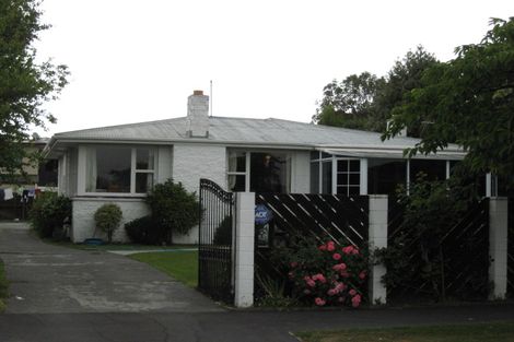 Photo of property in 43 Whitby Street, Burnside, Christchurch, 8053
