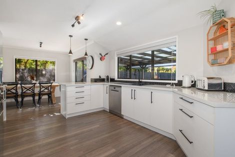 Photo of property in 17 Andalusian Place, Papamoa Beach, Papamoa, 3118