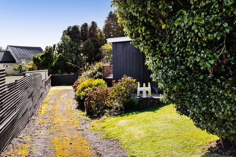 Photo of property in 9 Standish Street, Midhirst, Stratford, 4394