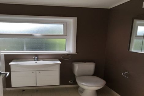 Photo of property in 24 Woodside Road, Massey, Auckland, 0614
