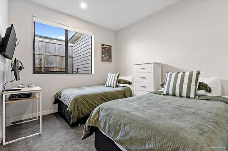 Photo of property in 12a Crows Road, Swanson, Auckland, 0614