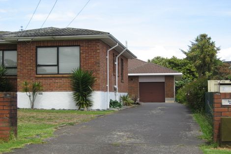 Photo of property in 2 Shortt Avenue, Mangere Bridge, Auckland, 2022