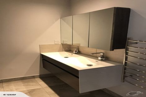 Photo of property in 30a Holland Street, Pukekohe, 2120