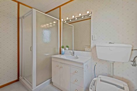 Photo of property in 70 West View Crescent, Onerahi, Whangarei, 0110