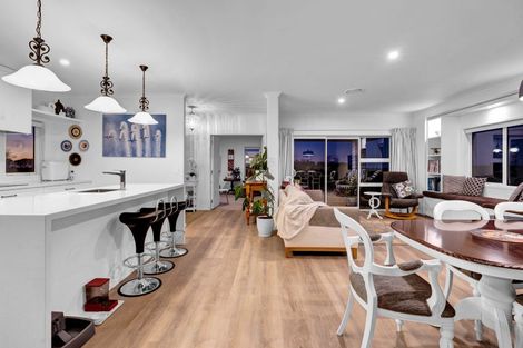 Photo of property in 60 Turangi Road, Motunui, Waitara, 4383