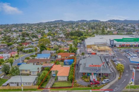 Photo of property in 3370 Great North Road, Glen Eden, Auckland, 0602