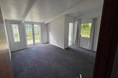 Photo of property in 34 Lowtherhurst Road, Massey, Auckland, 0614
