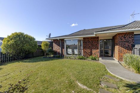 Photo of property in 60 Heta Road, Highlands Park, New Plymouth, 4312