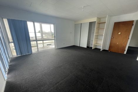 Photo of property in 1 Silverstone Place, Henderson, Auckland, 0612